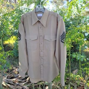 Vintage USMC Military Army Marines Men's Beige Button Down Riffle Patches M